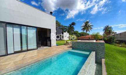 Casa à venda, 6 quartos, Mansões Aeroporto - Uberlândia/MG - Rotina Imobiliária