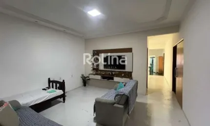 Casa à venda, 3 quartos, Jardim Canaã - Uberlândia/MG - Rotina Imobiliária