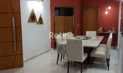 Casa à venda, 3 quartos, Cidade Jardim - Uberlândia/MG - Rotina Imobiliária