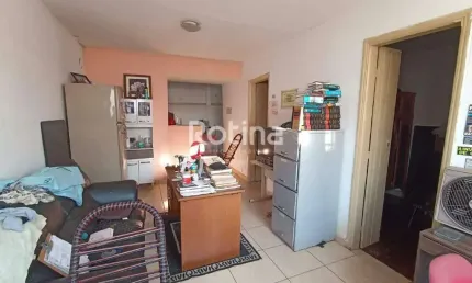 Casa à venda, 2 quartos, Centro - Uberlândia/MG - Rotina Imobiliária