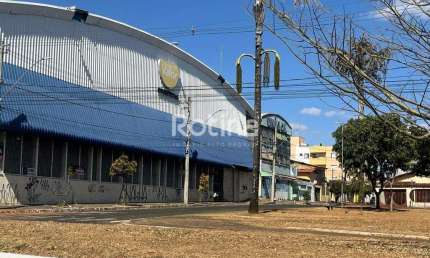 Área à venda, Santa Mônica - Uberlândia/MG - Rotina Imobiliária