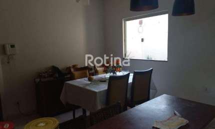 Casa à venda, 3 quartos, Santa Luzia - Uberlândia/MG - Rotina Imobiliária
