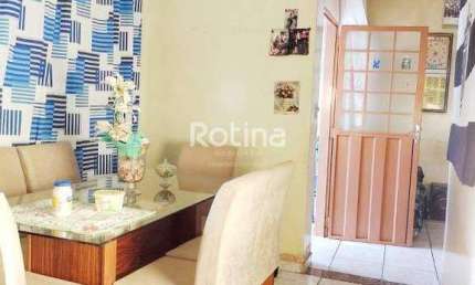 Casa à venda, 6 quartos, Granada - Uberlândia/MG - Rotina Imobiliária