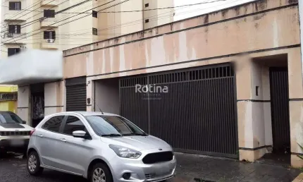 Casa à venda, 9 quartos, Martins - Uberlândia/MG - Rotina Imobiliária