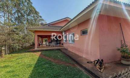 Chacara à venda, 5 quartos, Shopping Park - Uberlândia/MG - Rotina Imobiliária