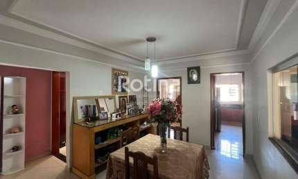 Casa à venda, 3 quartos, Tubalina - Uberlândia/MG - Rotina Imobiliária
