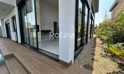 Casa Condomínio Fechado à venda, 3 quartos, Cond. Alphaville II - Uberlândia/MG - Rotina Imobiliária