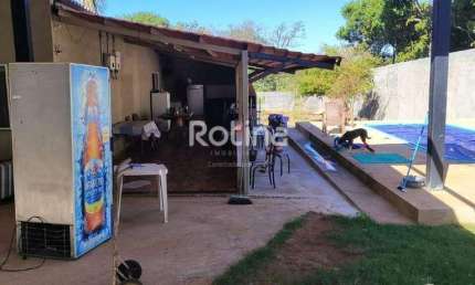 Chacara à venda, 3 quartos, Morada Nova - Uberlândia/MG - Rotina Imobiliária