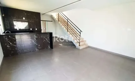 Casa à venda, 3 quartos, laranjeiras - uberlândia/mg - rotina imobiliária