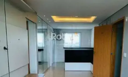 Apartamento com 2 Quartos e 2 banheiros à Venda, 64 m² por R$ 425.000