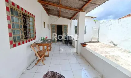 Casa à venda, 3 quartos, Granada - Uberlândia/MG - Rotina Imobiliária