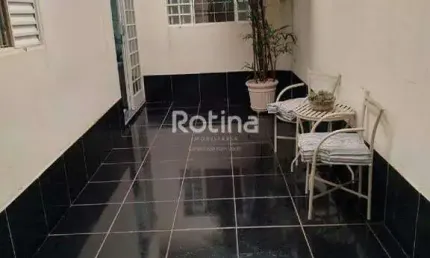 Casa à venda, 3 quartos, Presidente Roosevelt - Uberlândia/MG - Rotina Imobiliária