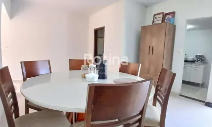 Casa à venda, 3 quartos, Pacaembu - Uberlândia/MG - Rotina Imobiliária