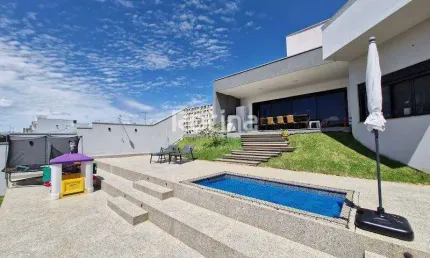 Casa Condomínio Fechado à venda, 3 quartos, Cond. Terras Alpha - Uberlândia/MG - Rotina Imobiliária