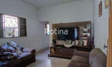 Casa à venda, 3 quartos, Marta Helena - Uberlândia/MG - Rotina Imobiliária