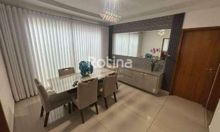 Casa à venda, 4 quartos, Cidade Jardim - Uberlândia/MG - Rotina Imobiliária