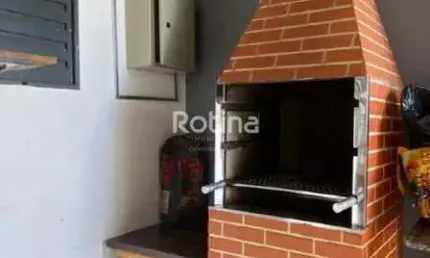 Casa à venda, 4 quartos, Laranjeiras - Uberlândia/MG - Rotina Imobiliária