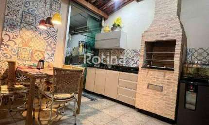 Casa à venda, 3 quartos, Nossa Senhora Aparecida - Uberlândia/MG - Rotina Imobiliária