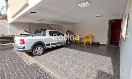 Casa à venda, 4 quartos, Vigilato Pereira - Uberlândia/MG - Rotina Imobiliária