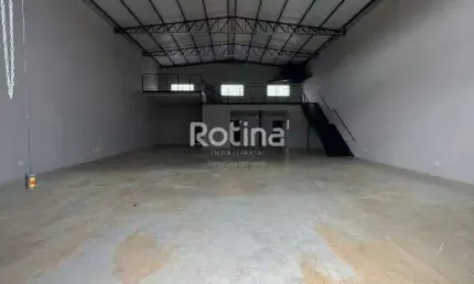 Galpão comercial a venda no bairro novo mundo em avenida