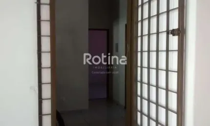 Casa à venda, 2 quartos, Chacaras Tubalina e Quartel - Uberlândia/MG - Rotina Imobiliária