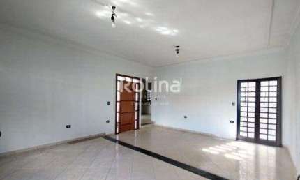 Casa à venda, 3 quartos, Cidade Jardim - Uberlândia/MG - Rotina Imobiliária