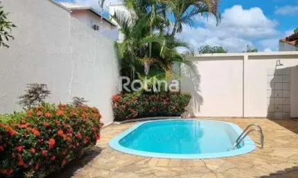 Casa à venda, 4 quartos, Jardim Karaíba - Uberlândia/MG - Rotina Imobiliária