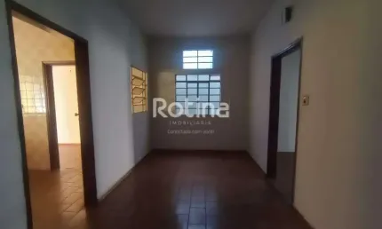 Casa à venda, 3 quartos, Centro - Uberlândia/MG - Rotina Imobiliária