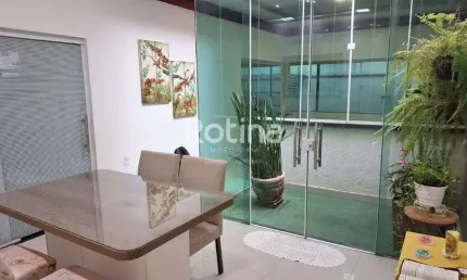 Casa à venda, 3 quartos, Jardim Europa - Uberlândia/MG - Rotina Imobiliária