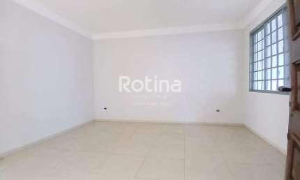 Casa à venda, 3 quartos, Saraiva - Uberlândia/MG - Rotina Imobiliária