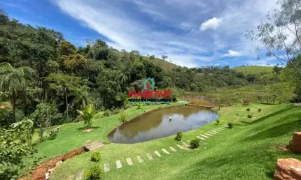 SITIO COM 30.000M² RICO EM AGUA , UMA CASA BOA E COMPLETA COM 03 QUARTOS