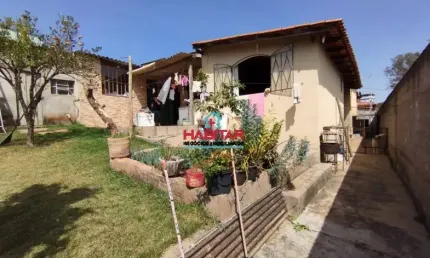 Casa com 3 quartos à venda na Rua Guarani, Centro, Itatiaiuçu