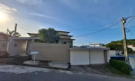Casa para Venda em Saquarema, Porto Novo, 3 dormitórios, 1 suíte, 2 banheiros, 4 vagas