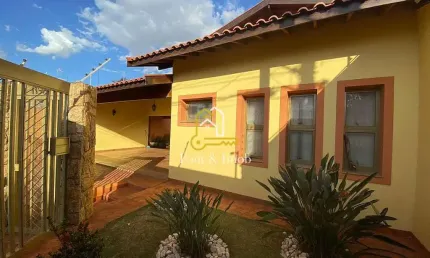 Casa com 3 quartos à venda na Avenida Mauá, Centro, Araraquara