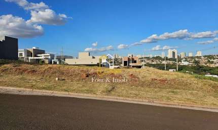 Terreno à venda no Centro, Araraquara 