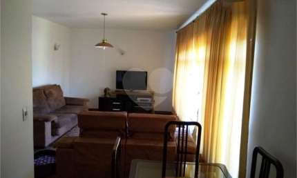 Sobrado com 4 quartos à venda em Vila Constança - SP