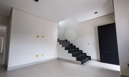 Casa com 3 quartos à venda em Jardim Santa Mena - SP