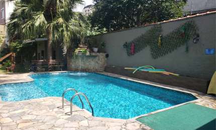Sobrado com 7 quartos à venda ou para locação em Vila Bela - SP