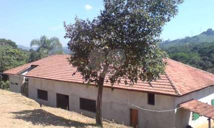 Fazenda à venda na Das Lavras, --, Pirucaia, Mairiporã