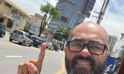 Salas comercias novas  na Av. Portugal em Santo André