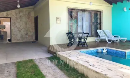 Linda casa térrea à venda com 4 dormitórios, aceita permuta por chácara!