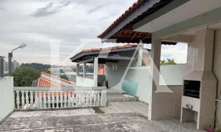 Duas Casas para Locação com Terraço Gourmet - Ideal para Residência ou Comércio