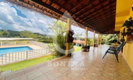 Chácara com 3.490m² no Bairro Medeiros- Com Salão de Festas e Piscina- Venda e Permuta