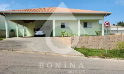 Casa térrea  Condomínio Montes Claros  Itupeva    1.000m² /262m² construídos.