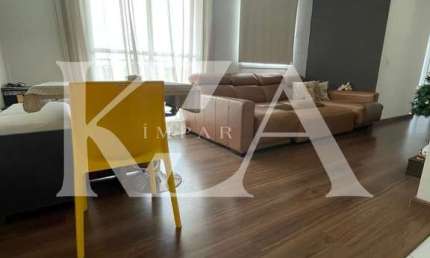 Engordadouro- Apto a venda 72m2 com 2 dorms e 1 suite- 2 vagas e área de lazer completa no Condomínio Pleno em excelente localização