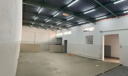 Barracão para Venda em Limeira, Jardim Nova Europa, 2 banheiros, 3 vagas