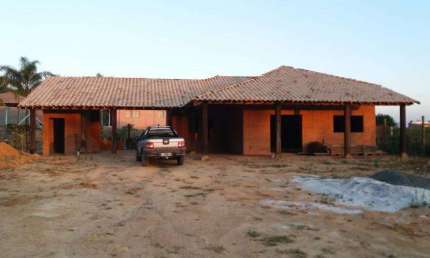 Chácara para Venda em Limeira, Zona Rural, 1 dormitório, 1 suíte, 1 banheiro, 10 vagas