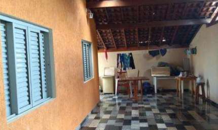Casa para Venda em Limeira, Jardim Presidente Dutra, 3 dormitórios, 1 suíte, 1 banheiro, 2 vagas