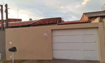 Casa para Venda em Limeira, Parque Residencial Belinha Ometto, 3 dormitórios, 1 banheiro, 3 vagas