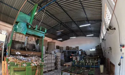Barracão para Venda em Limeira, Jardim Sao Lourenco, 2 banheiros, 2 vagas